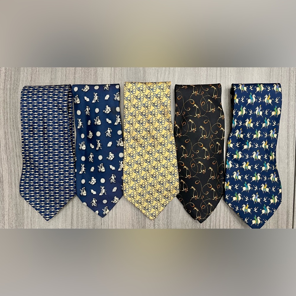 SALVATORE FERRAGAMO 5- pieces Neckties - Bundle Deals